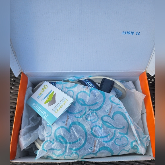 NWT Womens Baretraps Deserae Slip On Slide Sandal size 8.5M Navy Blue - Picture 10 of 11